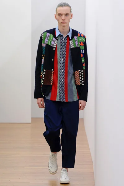 Look 23